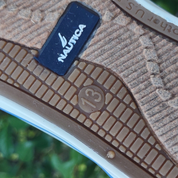 Nautica Kids Boat Shoe - Picture 10 of 17